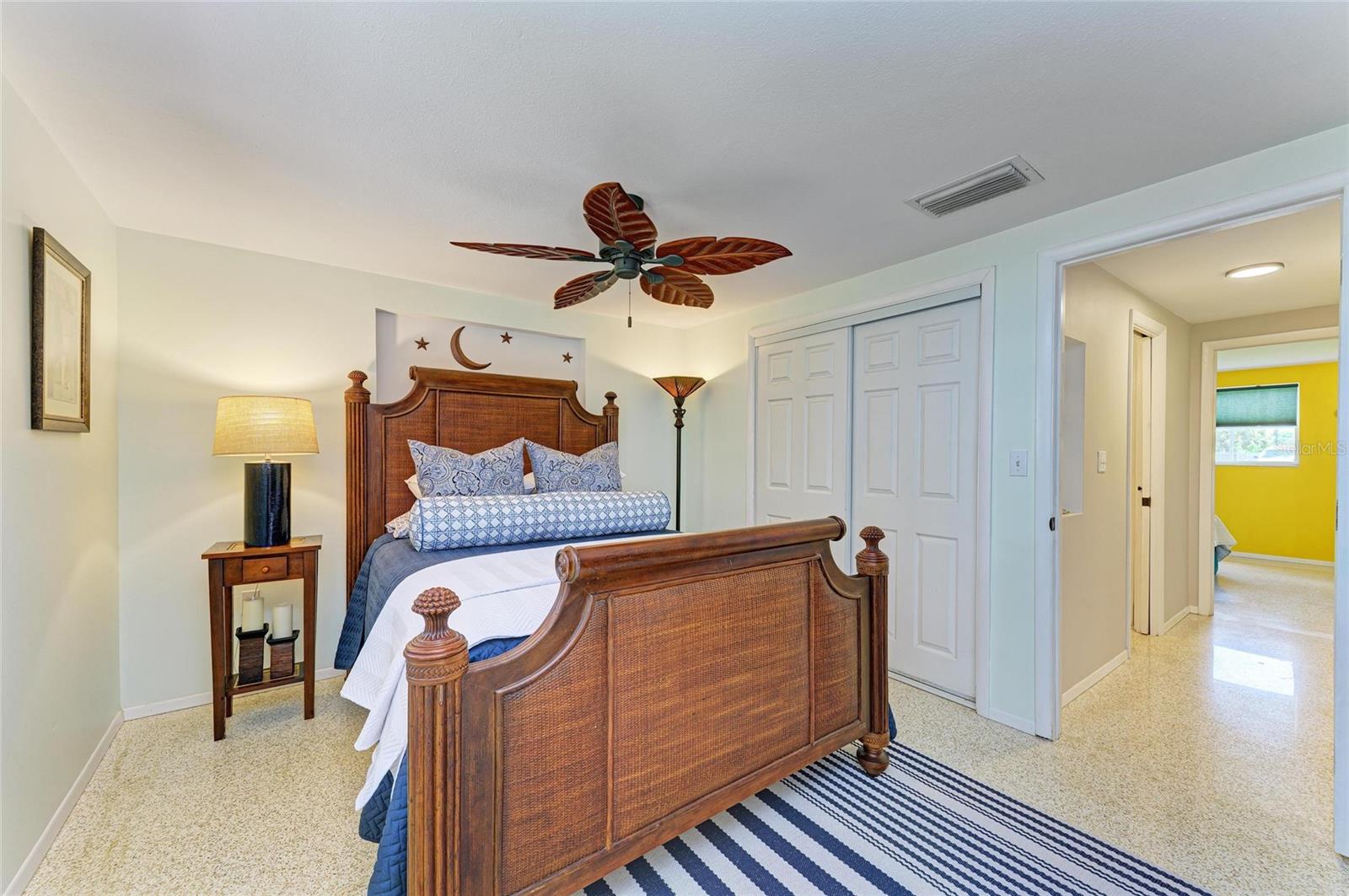 Image 16 of 44 For 564 Seminole Drive