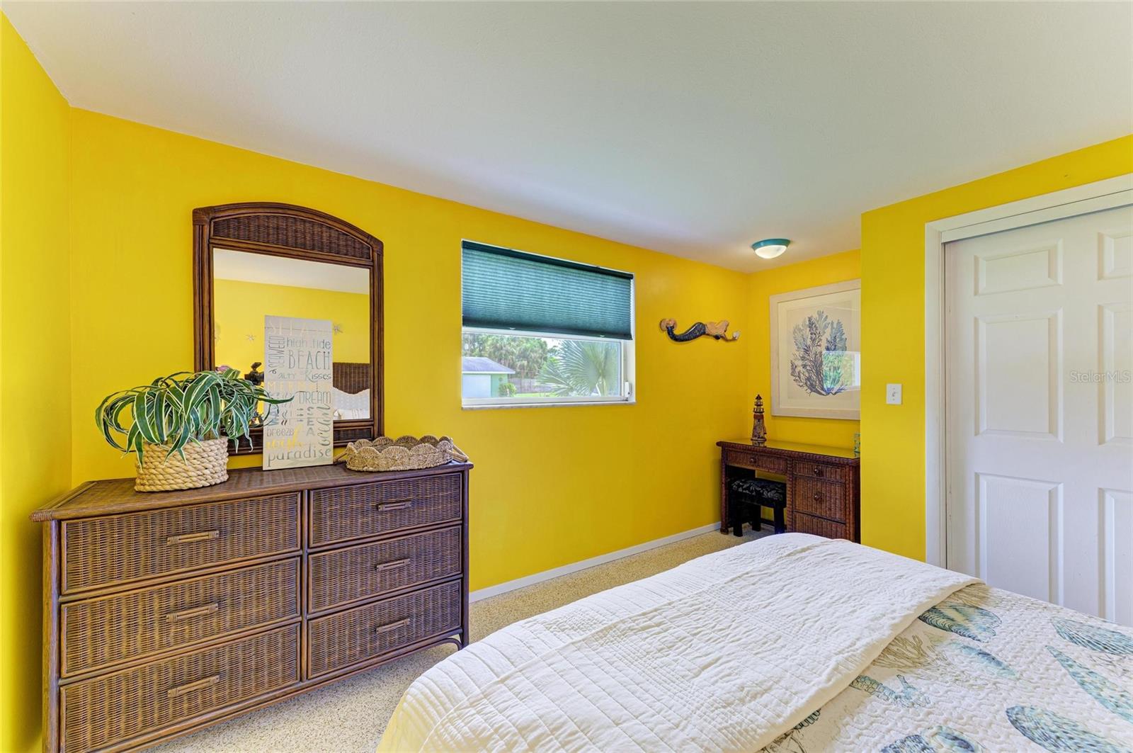 Image 23 of 44 For 564 Seminole Drive
