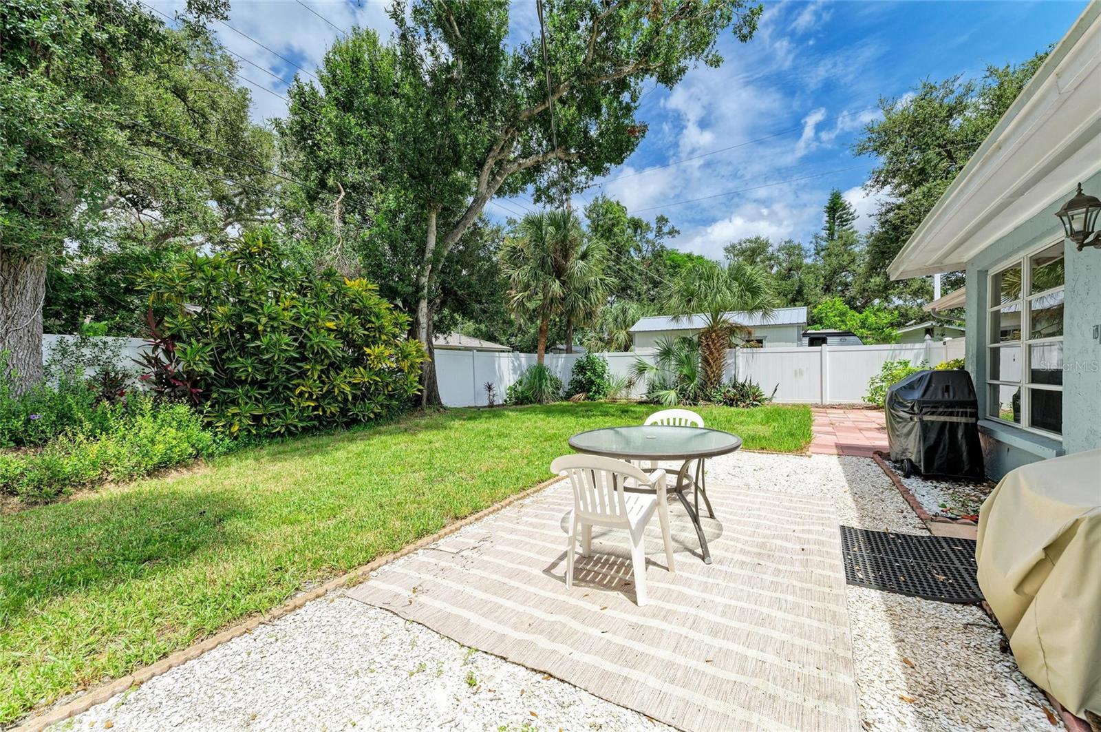 Image 26 of 44 For 564 Seminole Drive