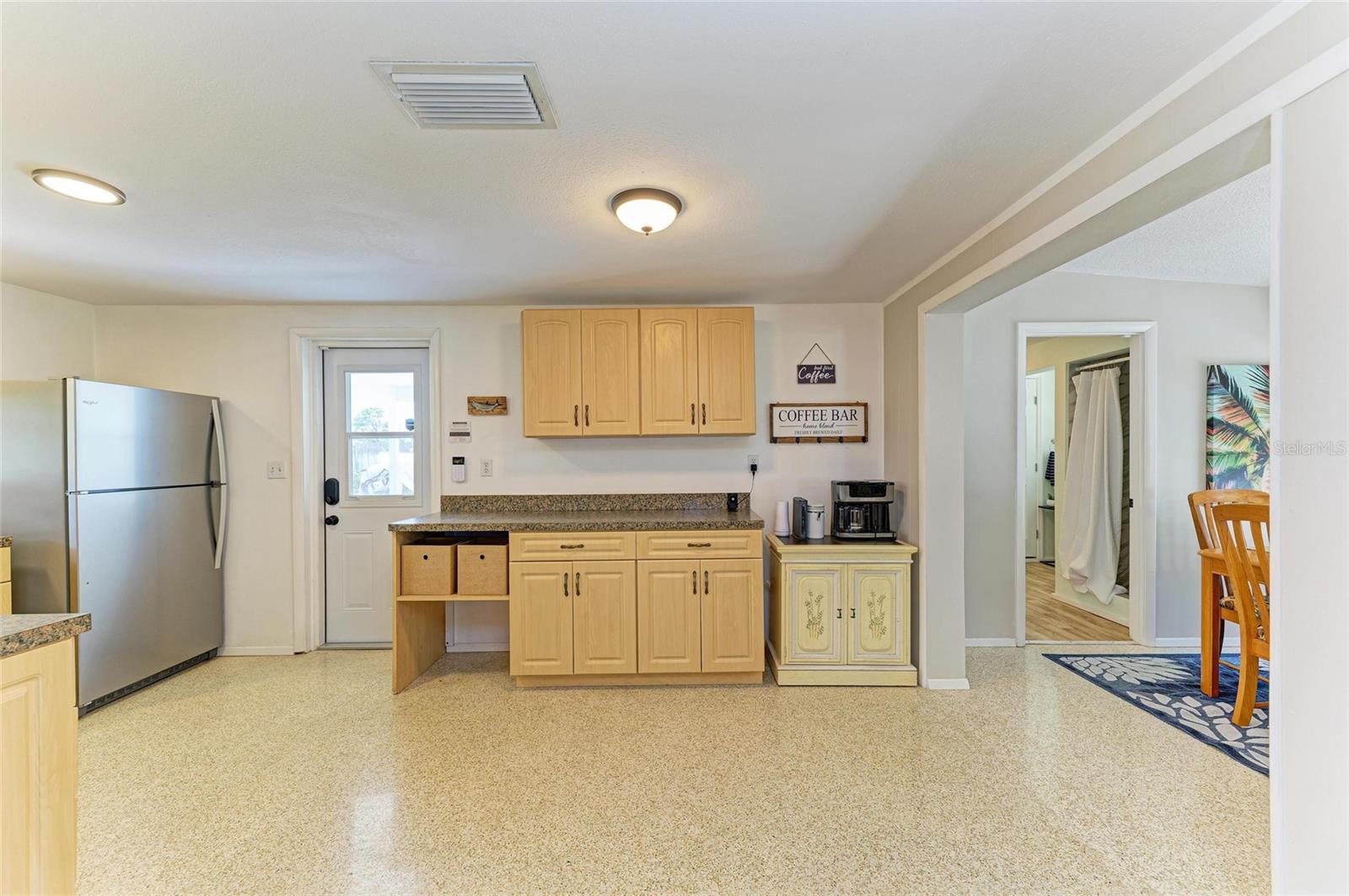 Image 9 of 44 For 564 Seminole Drive