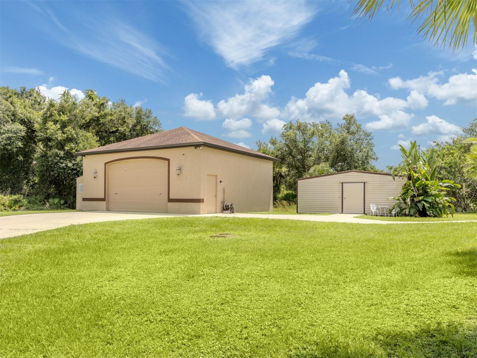 Image 23 of 66 For 7851 Howser Court