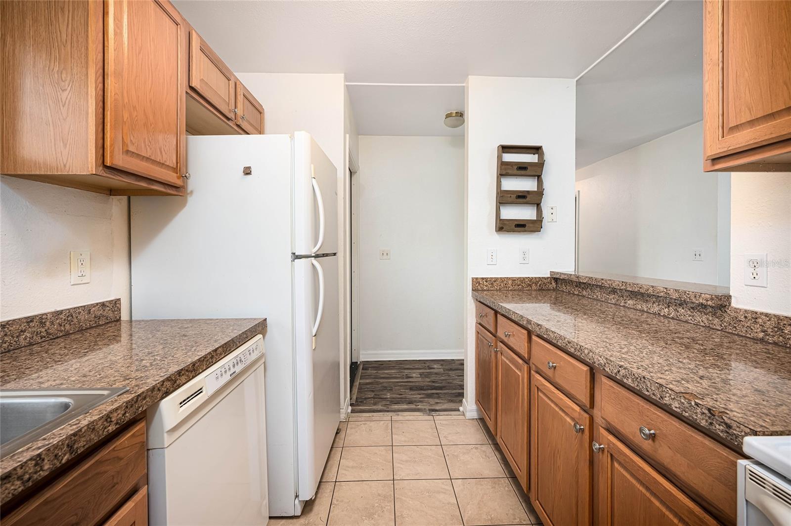 Image 11 of 47 For 6424 Elmwood Road