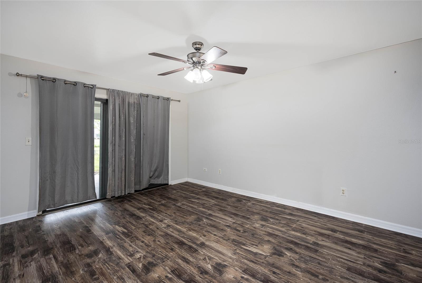 Image 12 of 47 For 6424 Elmwood Road