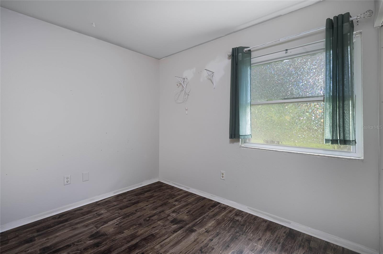 Image 22 of 47 For 6424 Elmwood Road