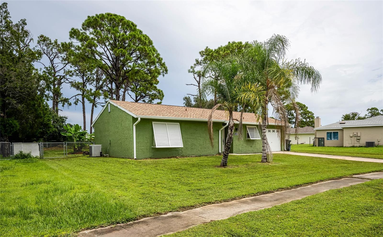 Image 3 of 47 For 6424 Elmwood Road