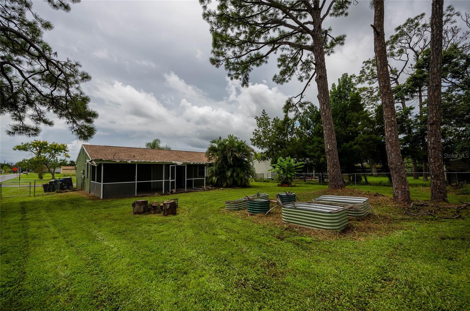 Image 43 of 47 For 6424 Elmwood Road