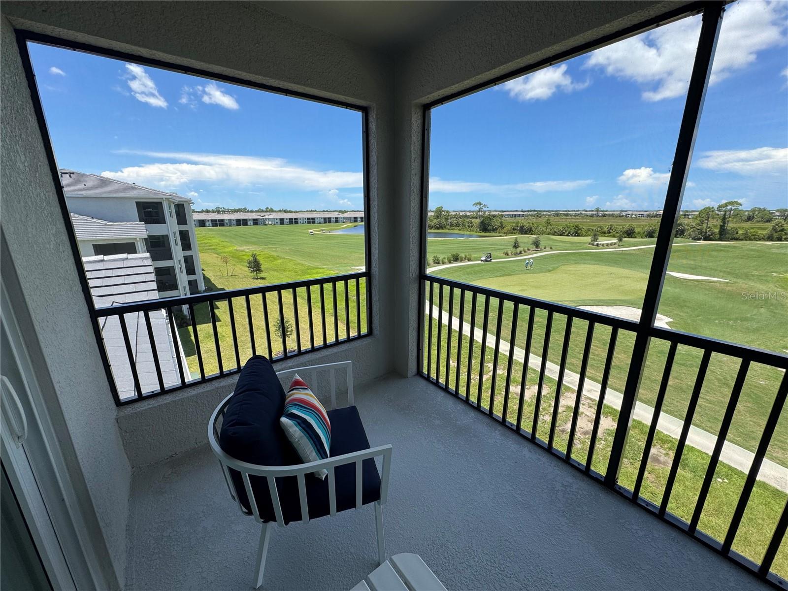 Image 12 of 35 For 17655 Opal Sand Drive 401
