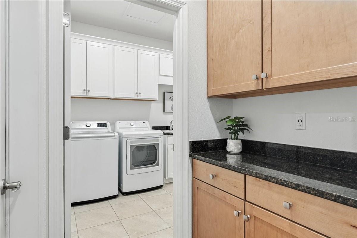 Image 42 of 87 For 12857 Pinnacle Lane