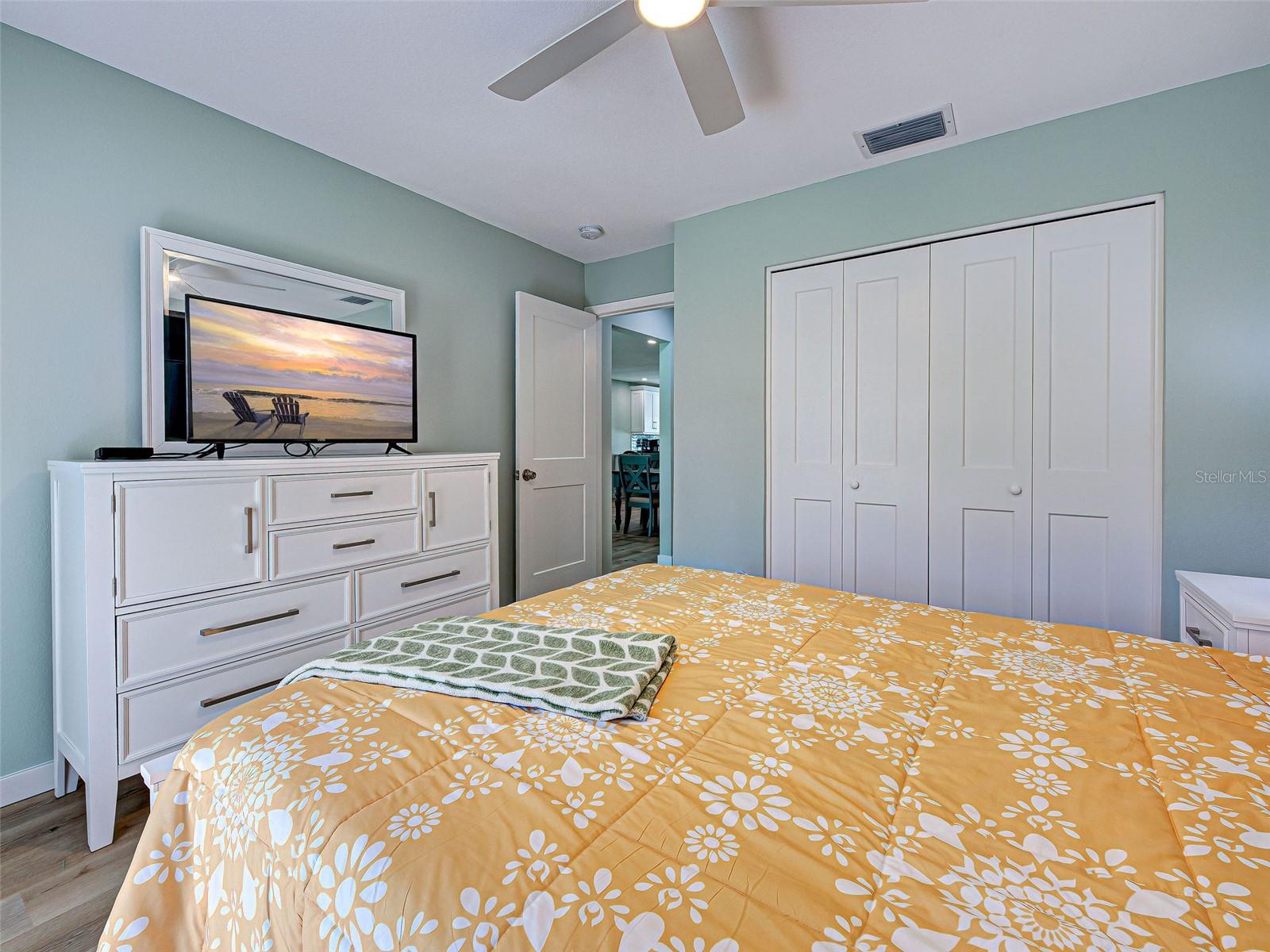 Image 21 of 35 For 236 Cerromar Way S 40