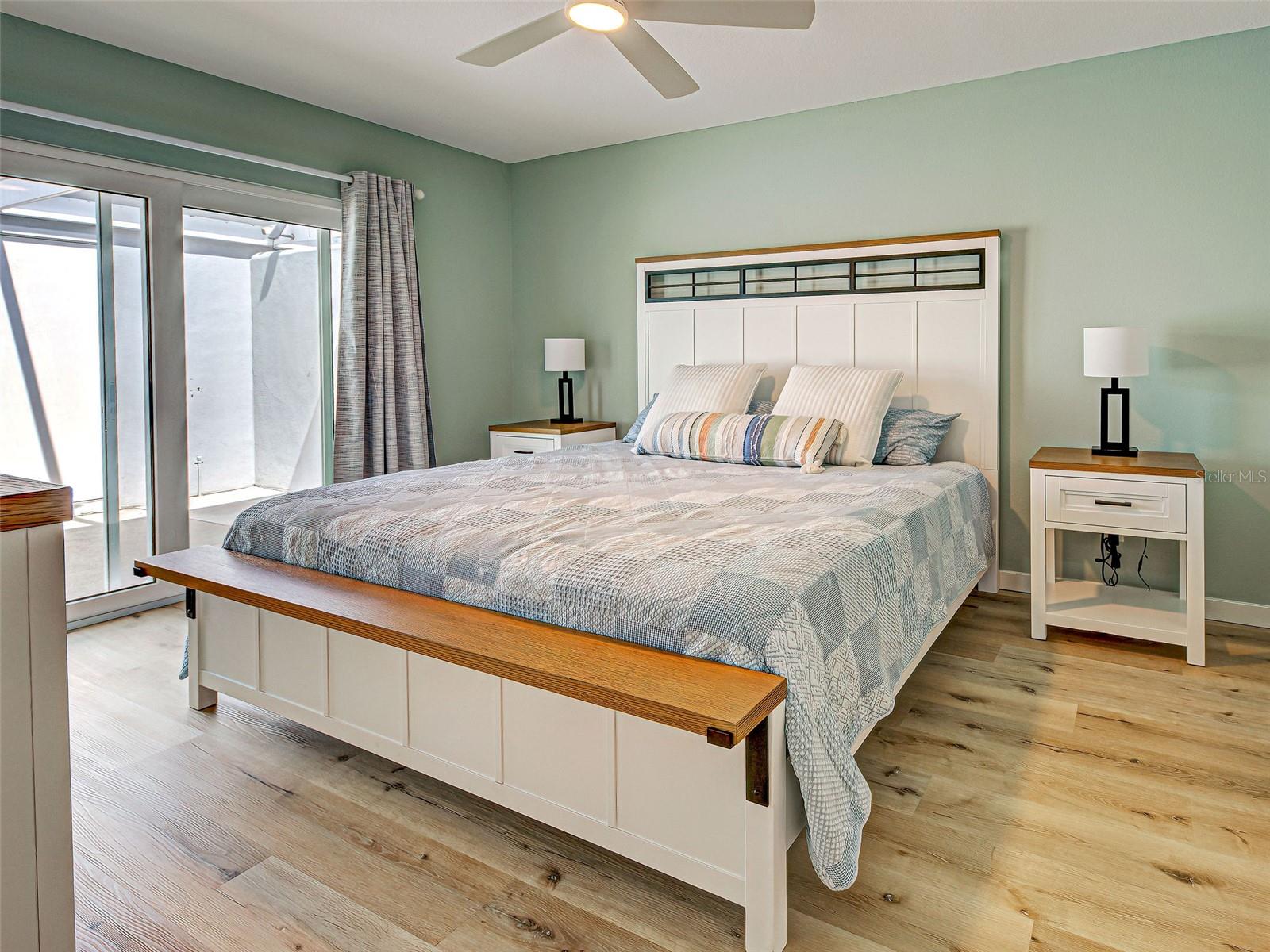Image 22 of 35 For 236 Cerromar Way S 40