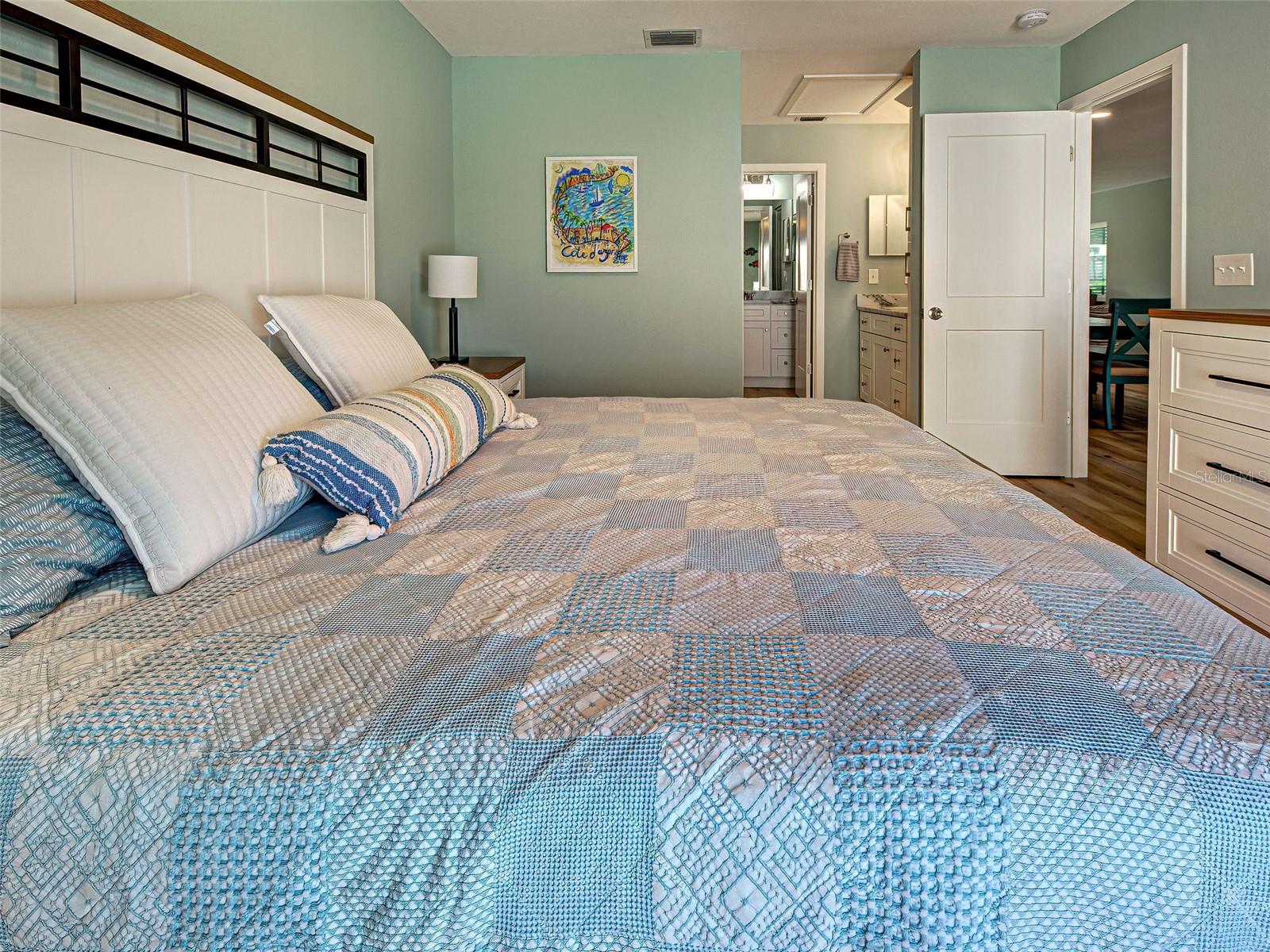 Image 23 of 35 For 236 Cerromar Way S 40