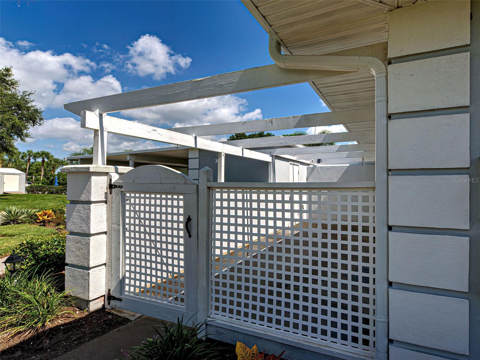 Image 4 of 35 For 236 Cerromar Way S 40