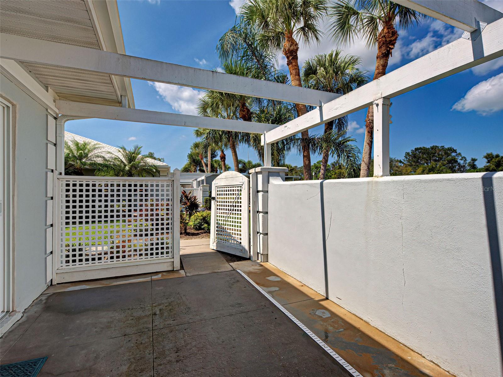 Image 5 of 35 For 236 Cerromar Way S 40