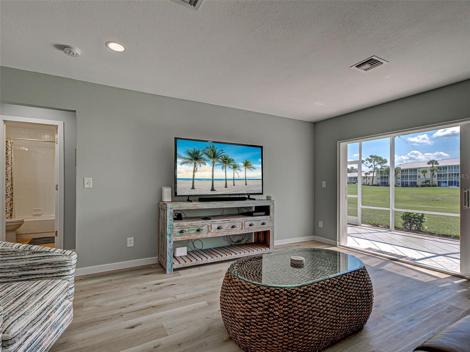 Image 9 of 35 For 236 Cerromar Way S 40