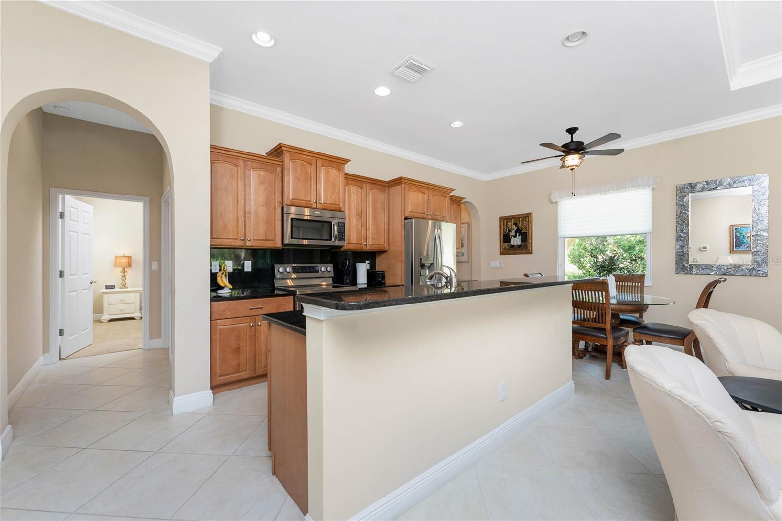 Image 10 of 60 For 102 Palazzo Court