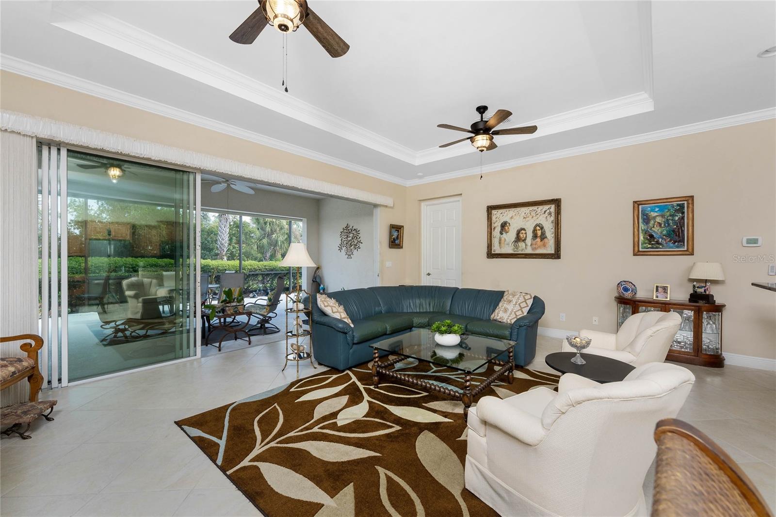 Image 14 of 60 For 102 Palazzo Court