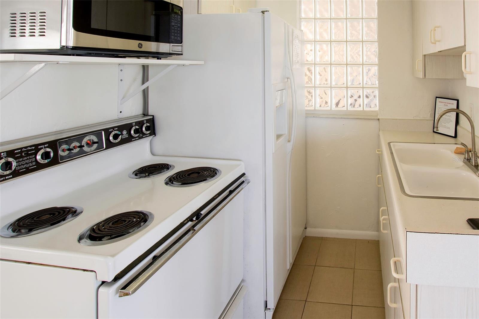 Image 12 of 40 For 1255 Tarpon Center Dr.  505