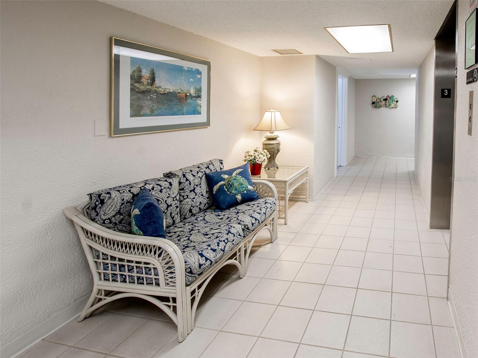Image 13 of 40 For 1255 Tarpon Center Dr.  505