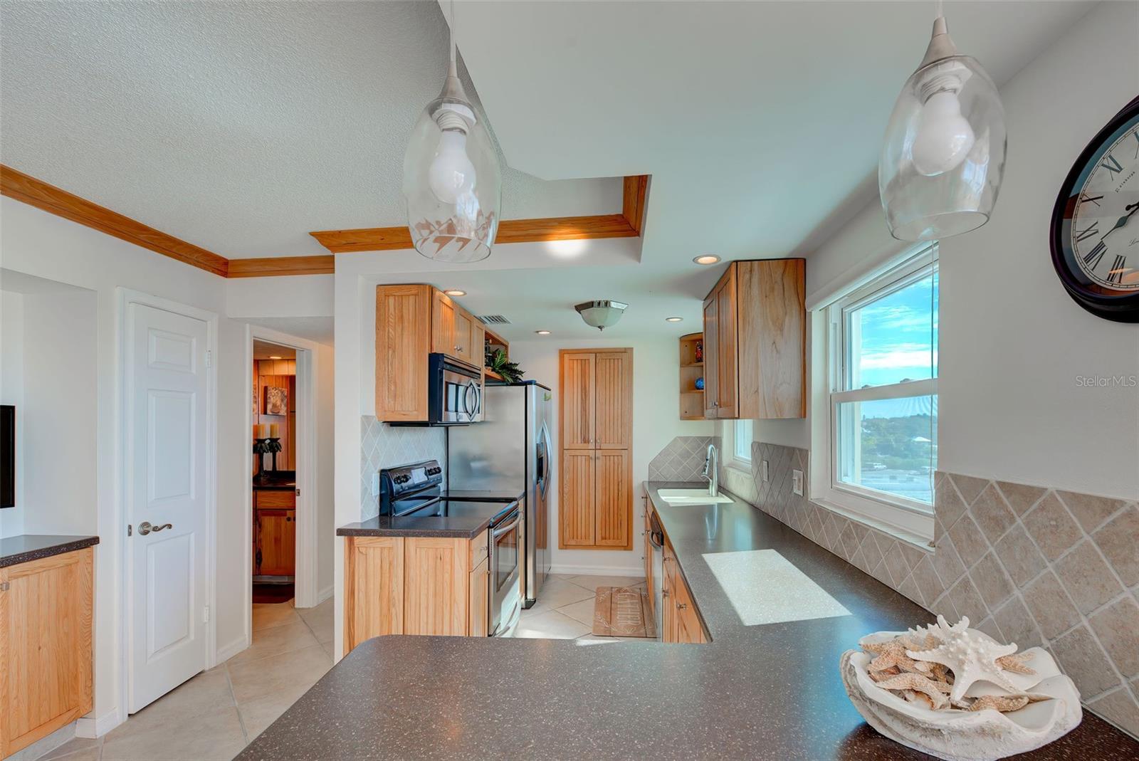Image 21 of 40 For 1255 Tarpon Center Dr.  505