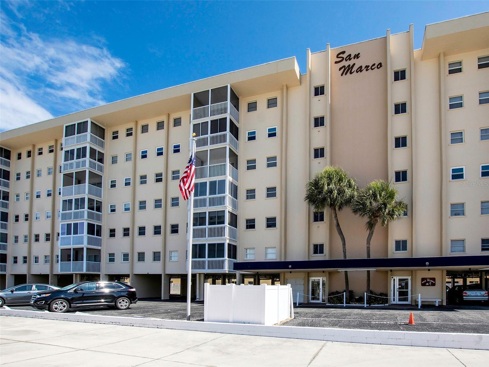 Image 6 of 40 For 1255 Tarpon Center Dr.  505