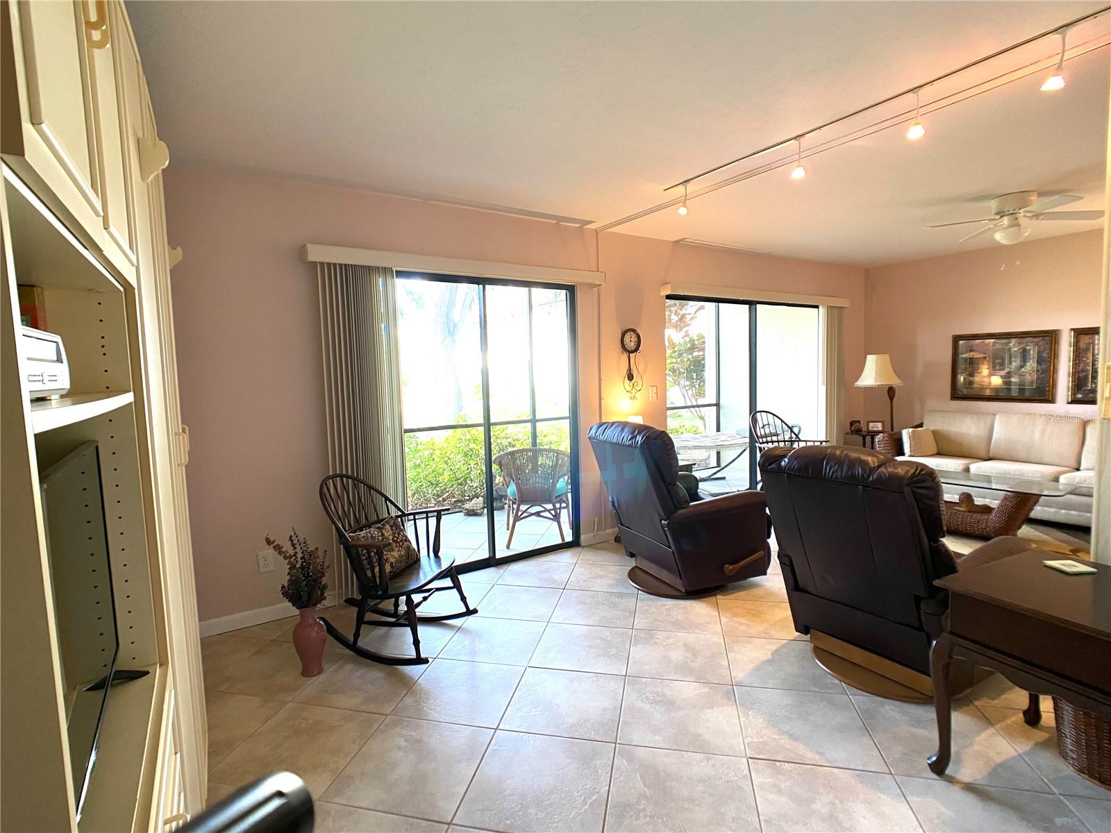 Image 13 of 26 For 654 Bird Bay Drive E 106