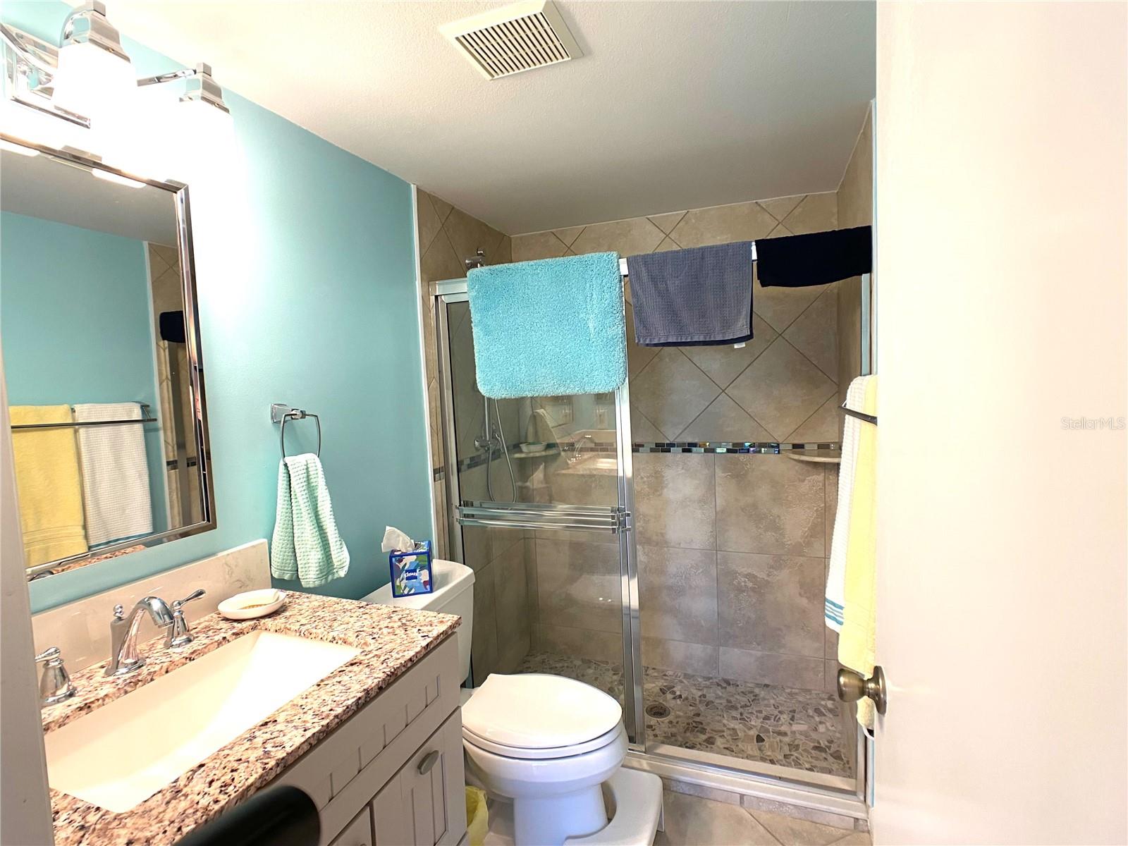 Image 19 of 26 For 654 Bird Bay Drive E 106