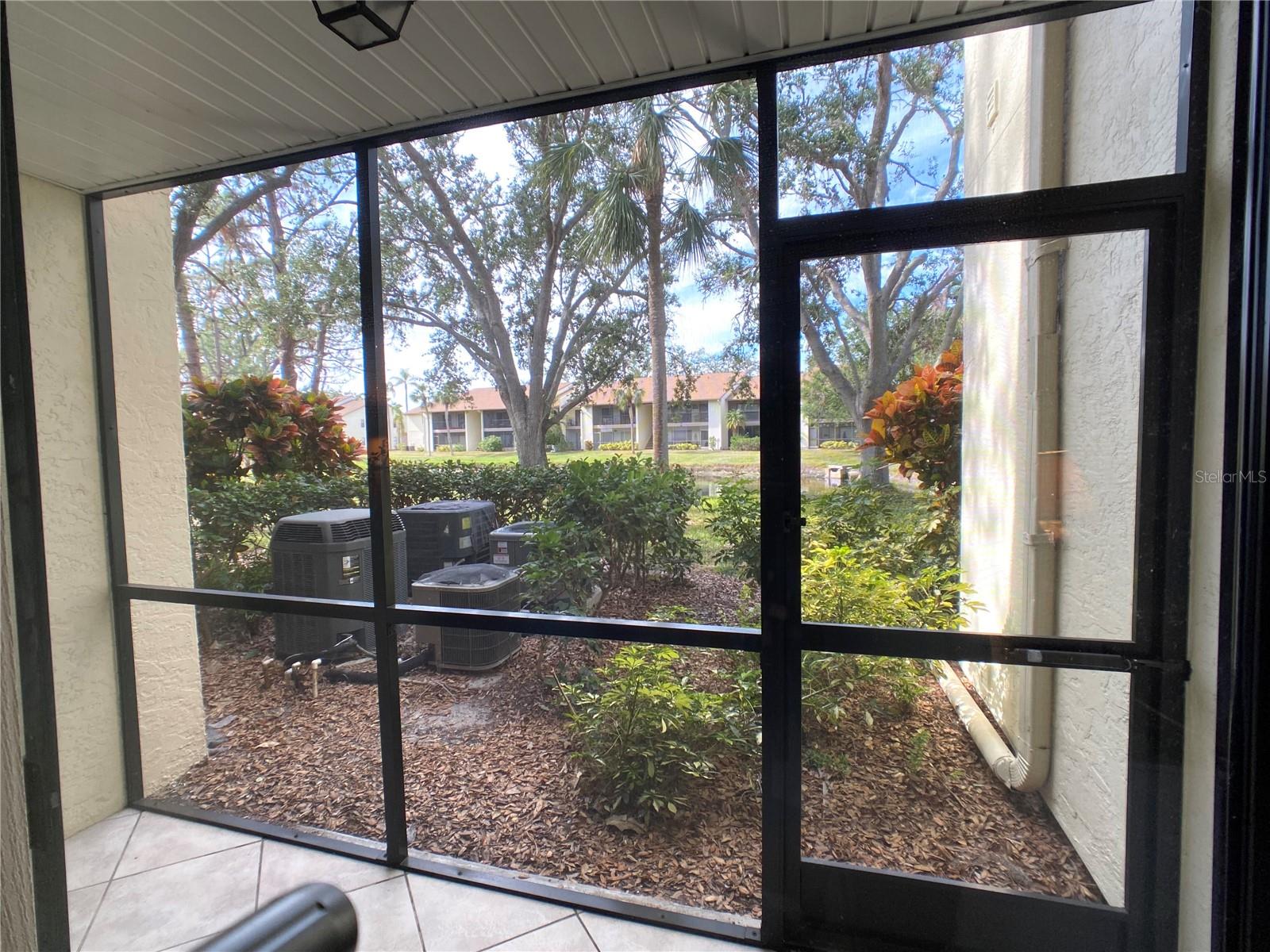 Image 21 of 26 For 654 Bird Bay Drive E 106