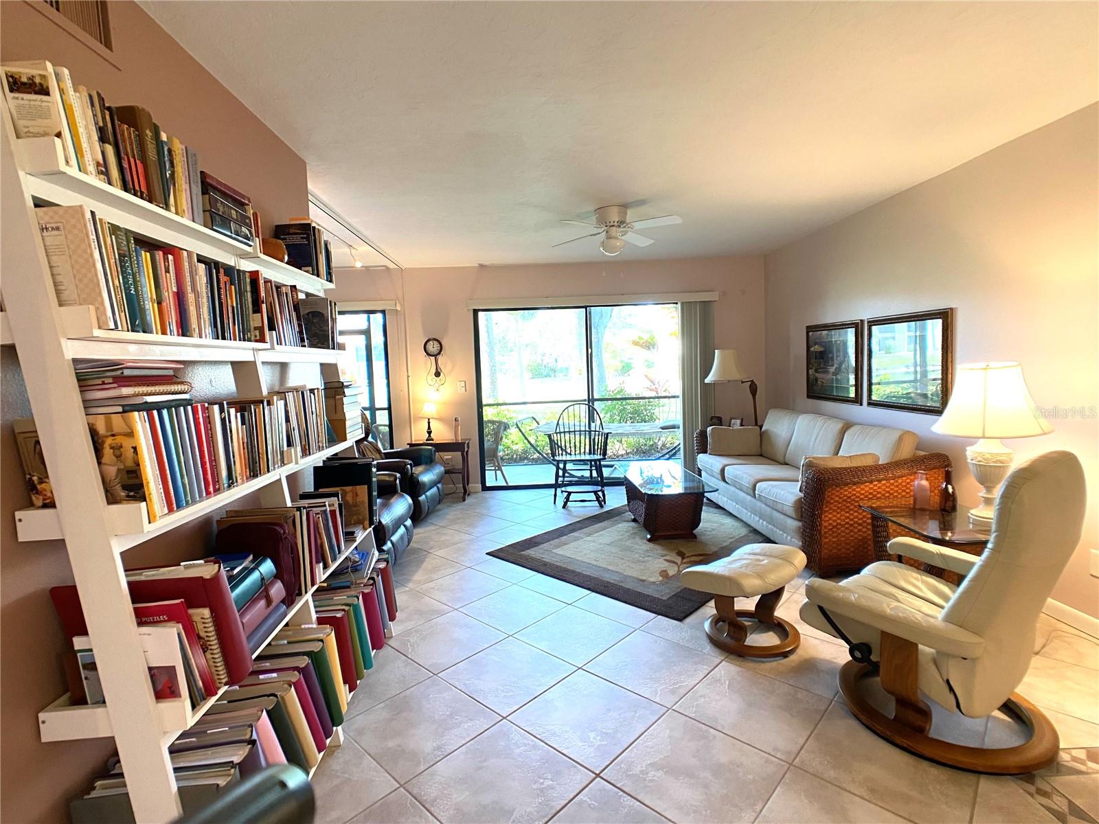 Image 6 of 26 For 654 Bird Bay Drive E 106