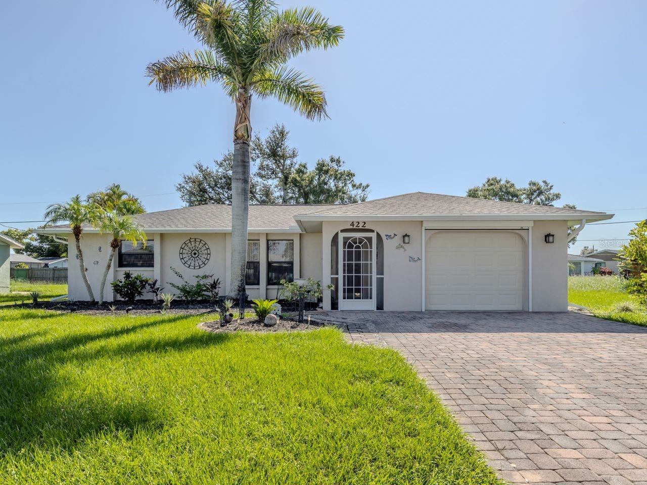 Details for 422 Pineview Drive, VENICE, FL 34293