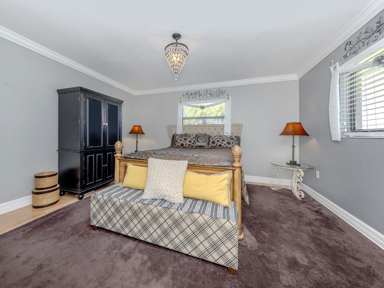 Image 10 of 29 For 422 Pineview Drive