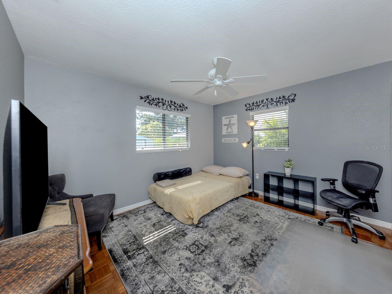 Image 12 of 29 For 422 Pineview Drive