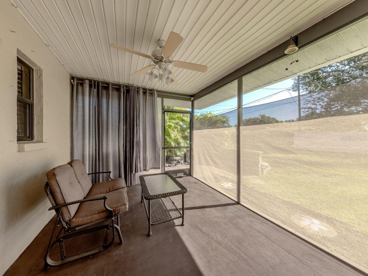 Image 14 of 29 For 422 Pineview Drive