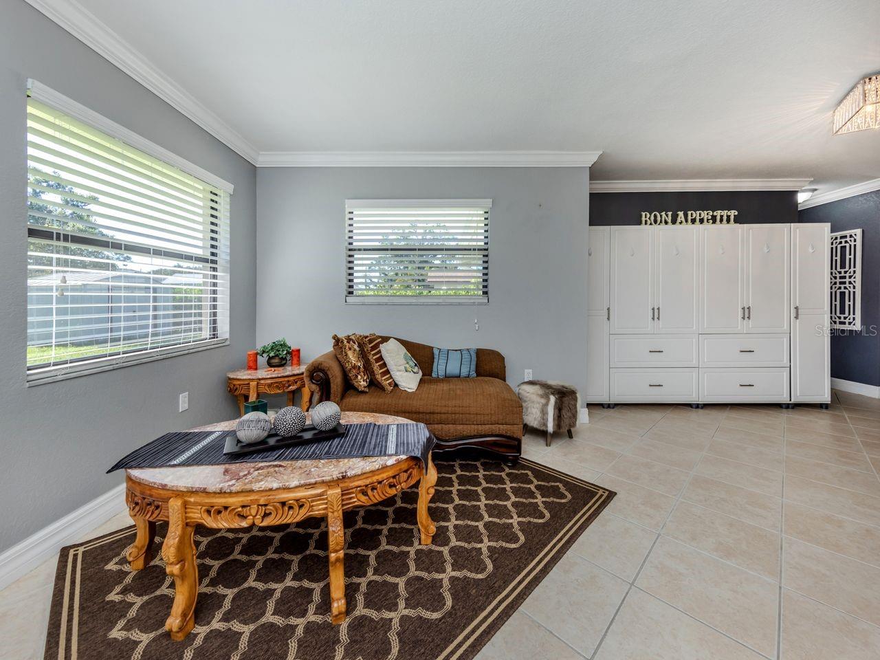 Image 9 of 29 For 422 Pineview Drive