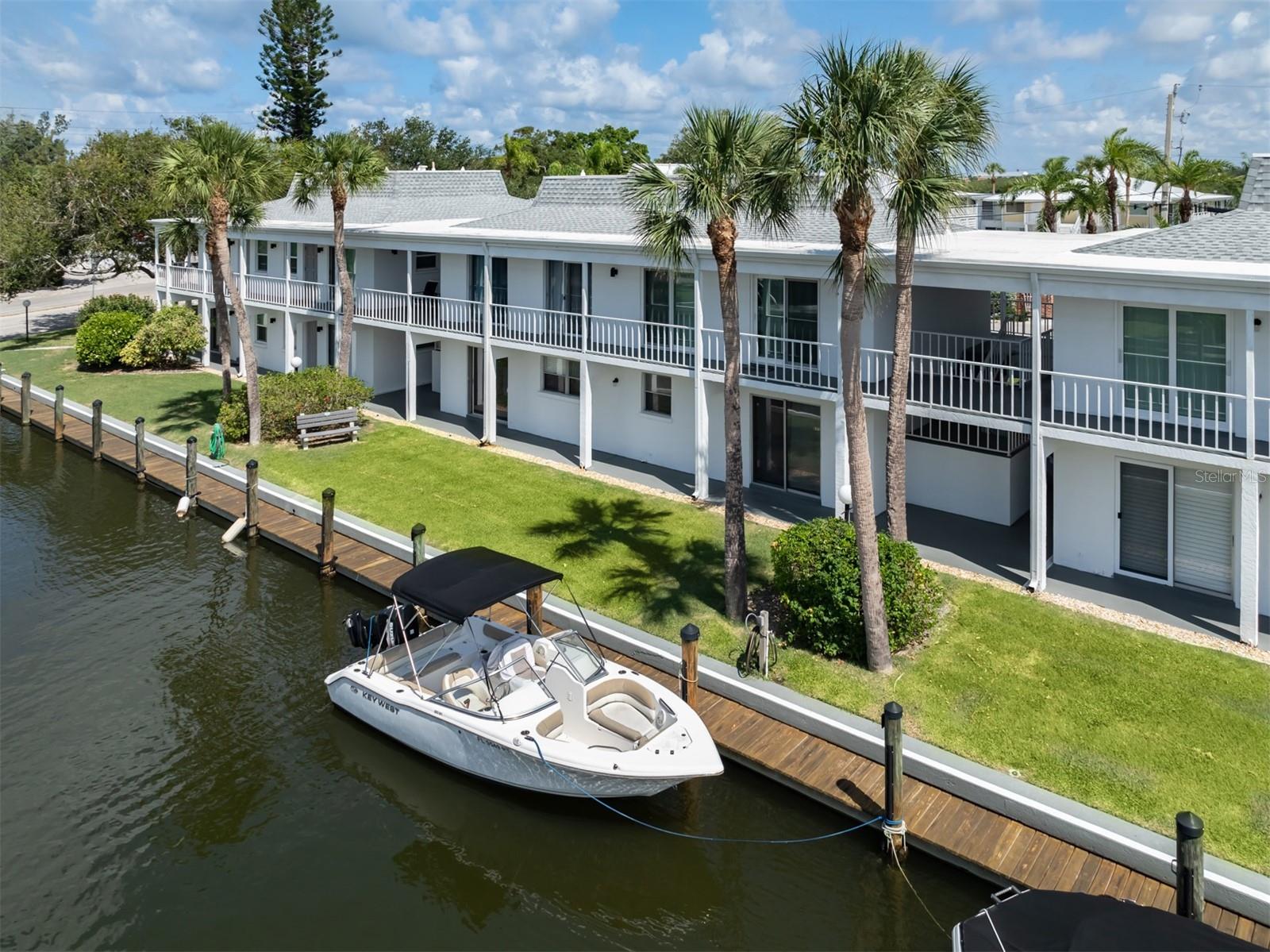 Image 25 of 60 For 1001 Inlet Circle 171