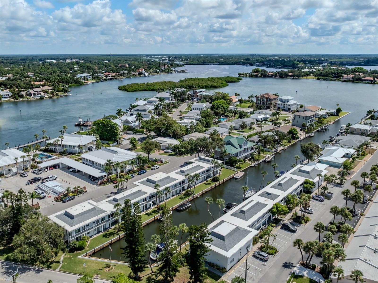 Image 27 of 60 For 1001 Inlet Circle 171
