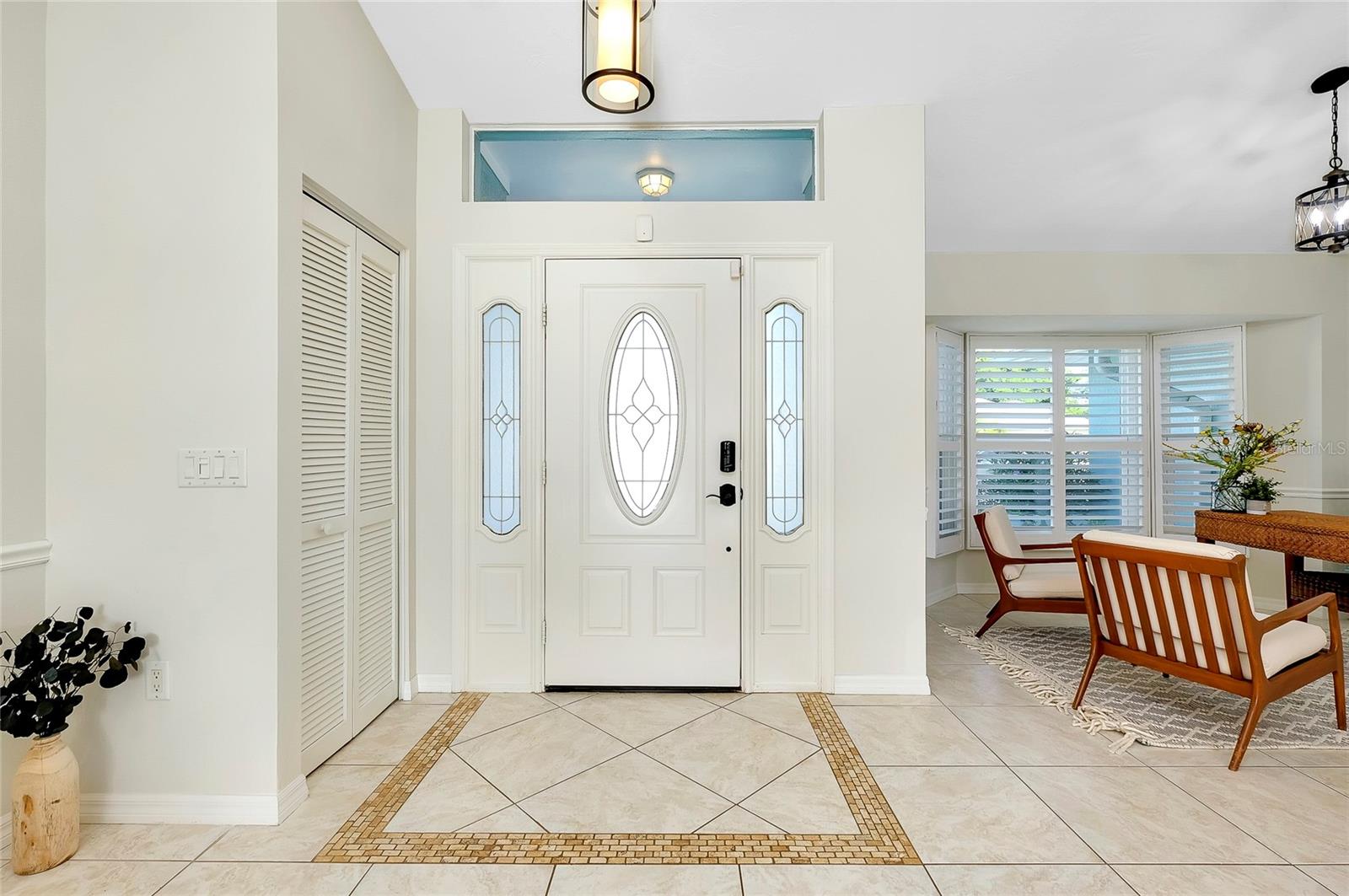 Image 10 of 45 For 552 Silk Oak Drive