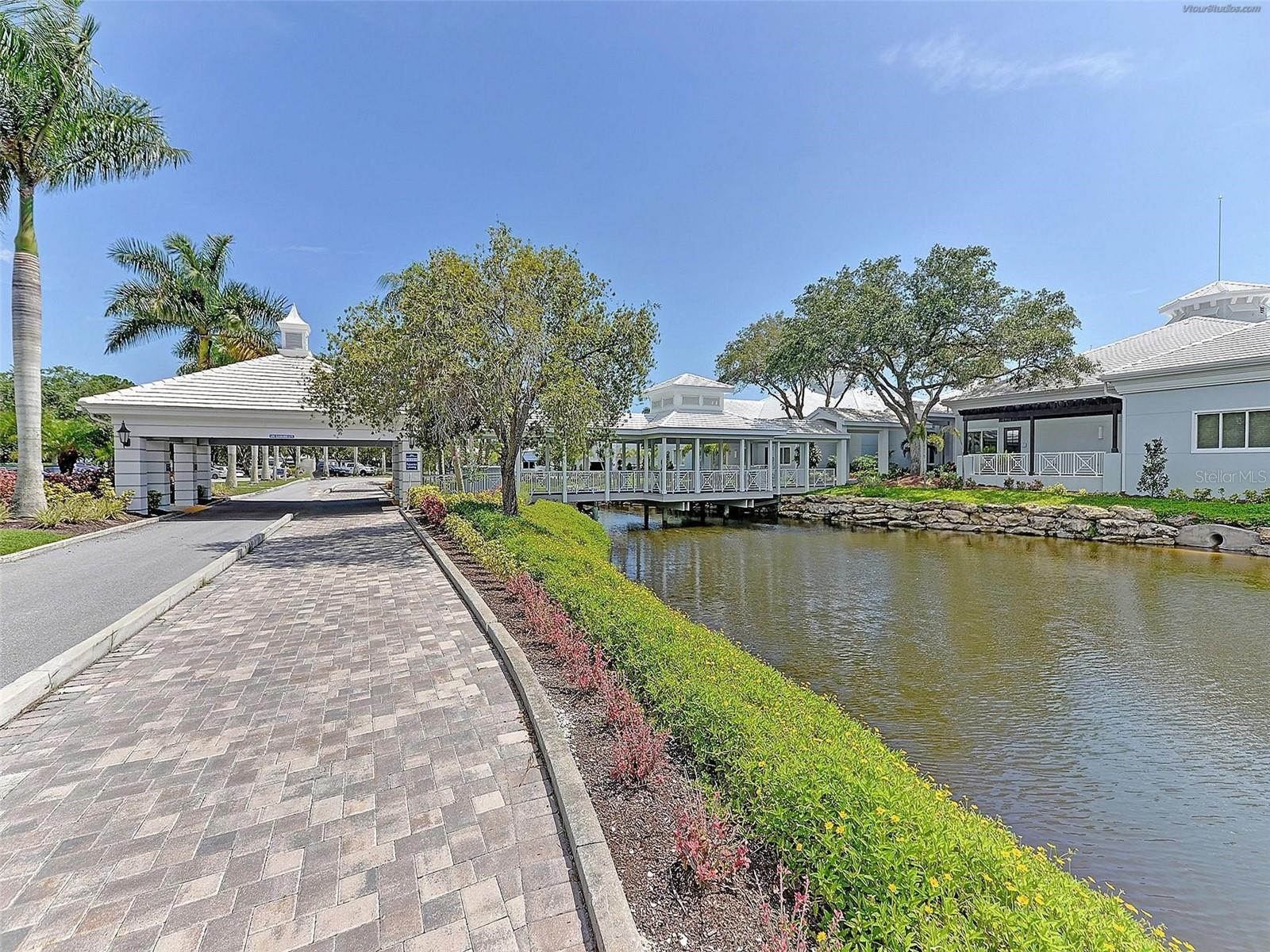 Image 63 of 90 For 1655 Lancashire Drive 1655