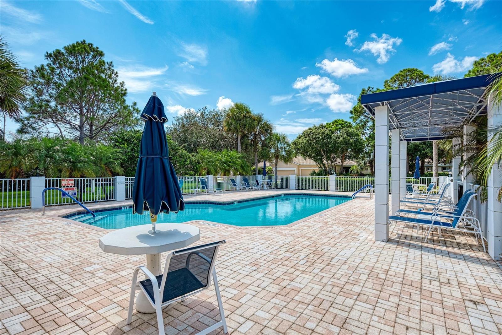 Image 70 of 90 For 1655 Lancashire Drive 1655