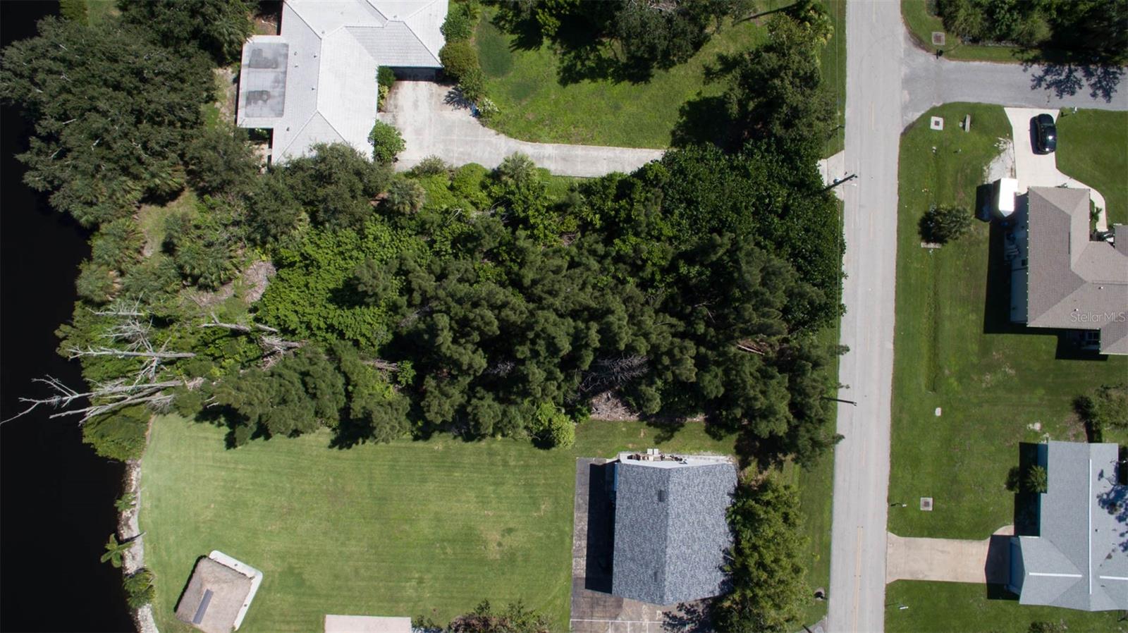 Image 11 of 18 For Lemon Bay Drive