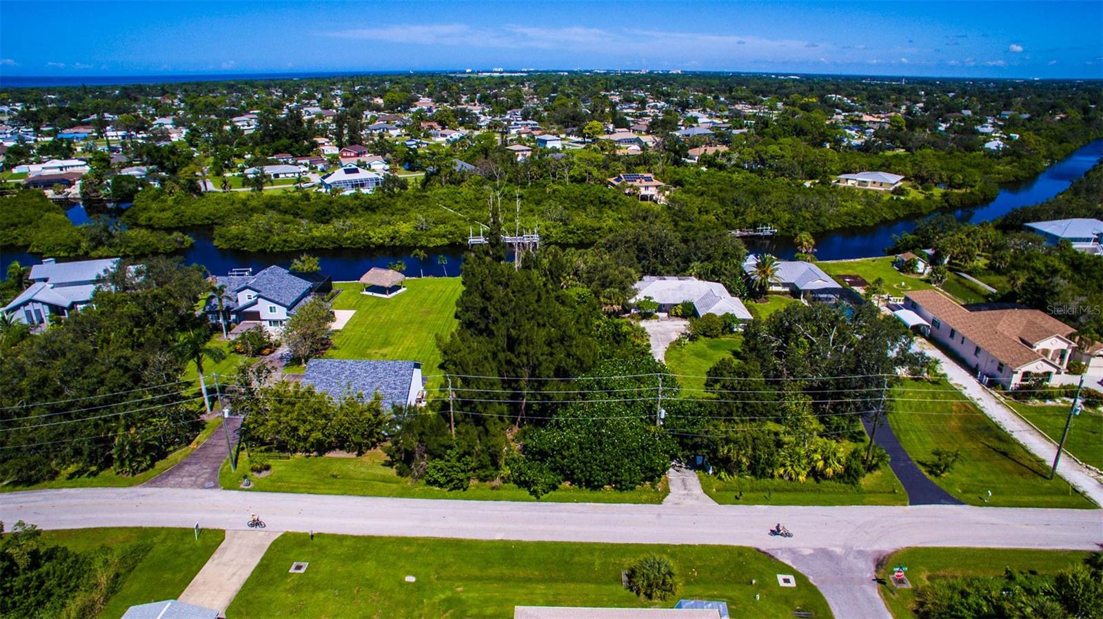 Image 12 of 18 For Lemon Bay Drive