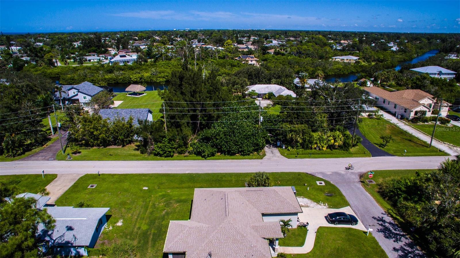 Image 13 of 18 For Lemon Bay Drive
