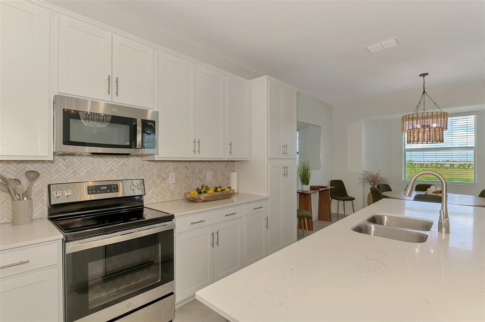 Image 17 of 98 For 12240 Wellen Golf Street 406