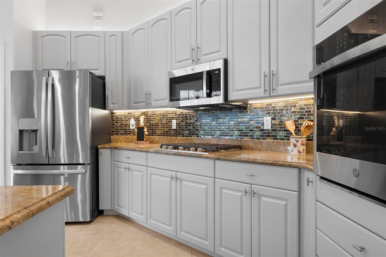 Image 22 of 78 For 225 Pesaro Drive