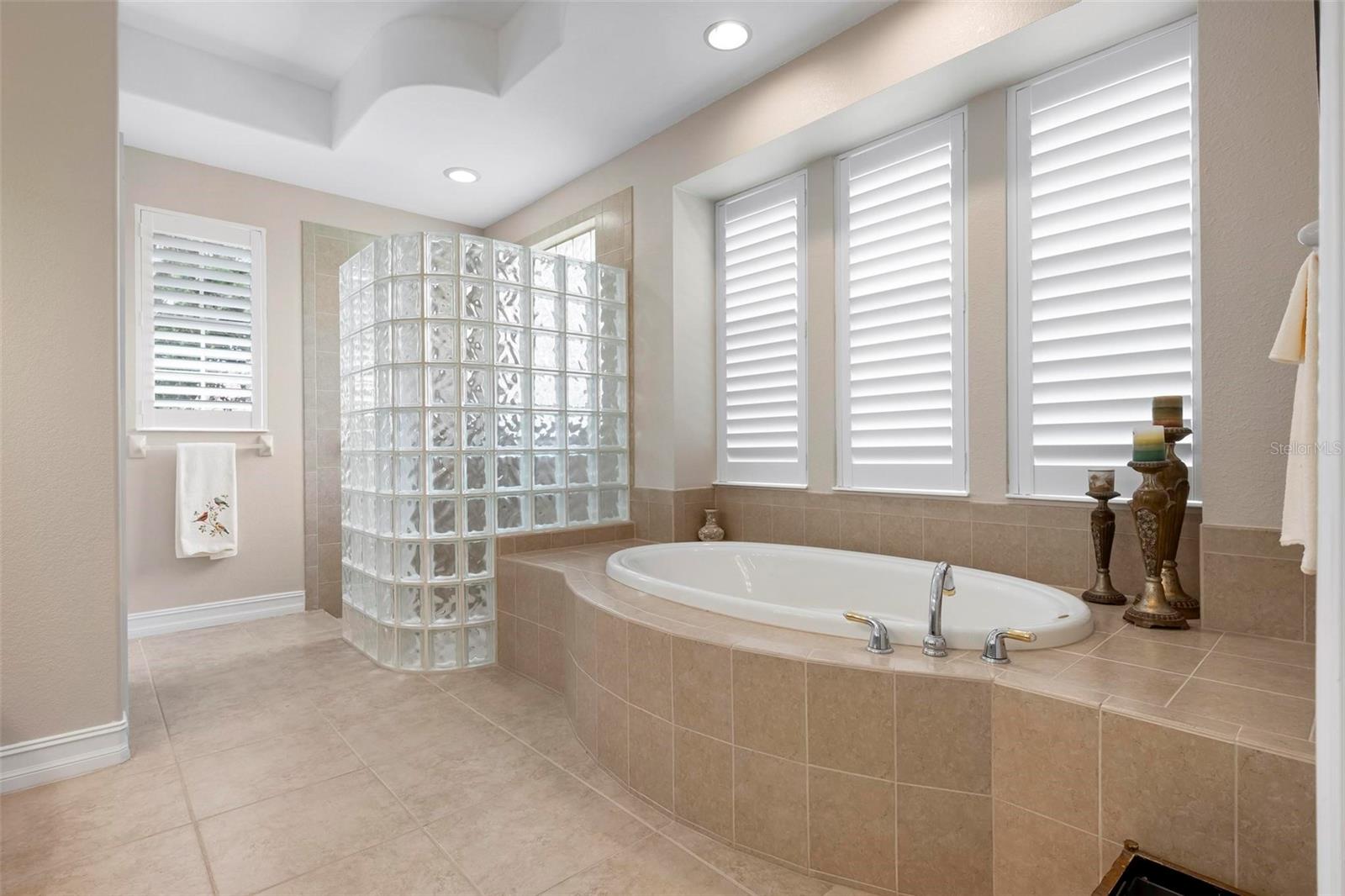 Image 37 of 78 For 225 Pesaro Drive