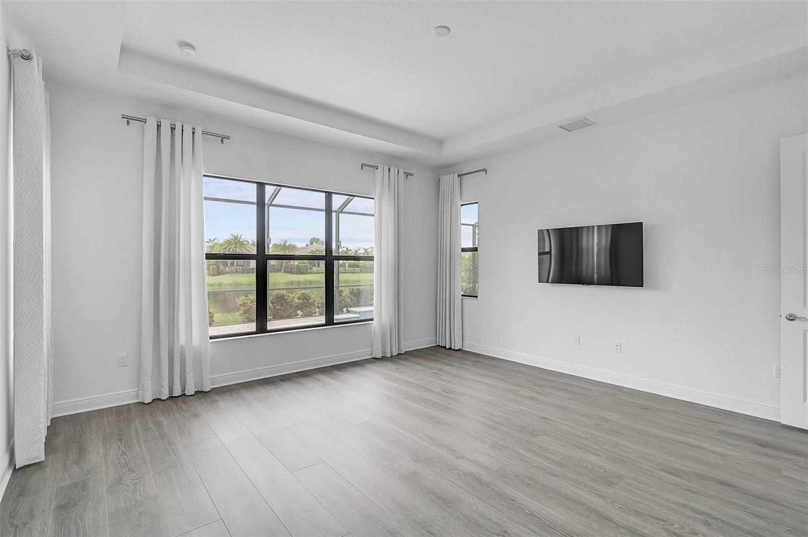 Image 17 of 60 For 5058 Surfside Circle