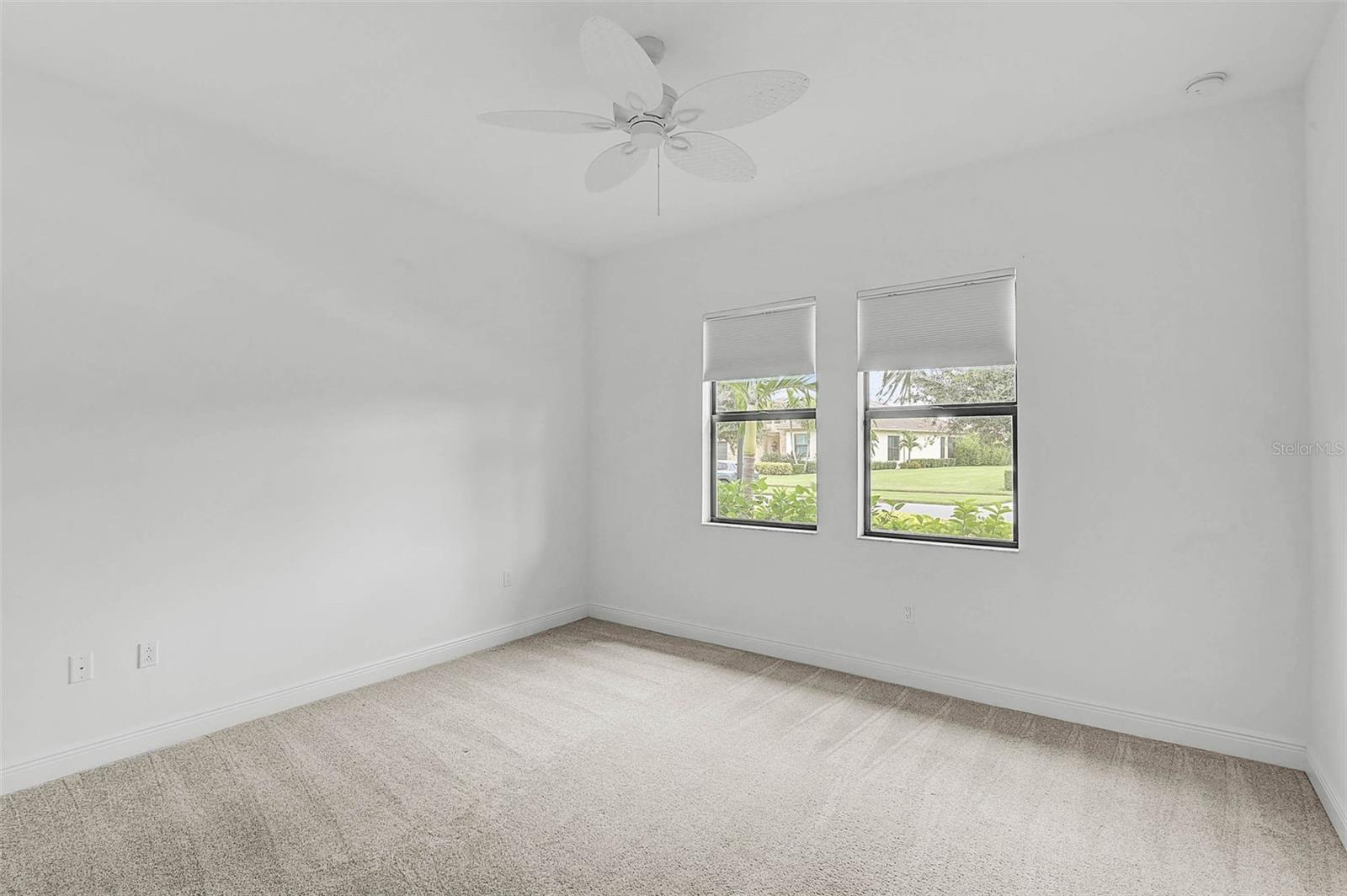 Image 29 of 60 For 5058 Surfside Circle