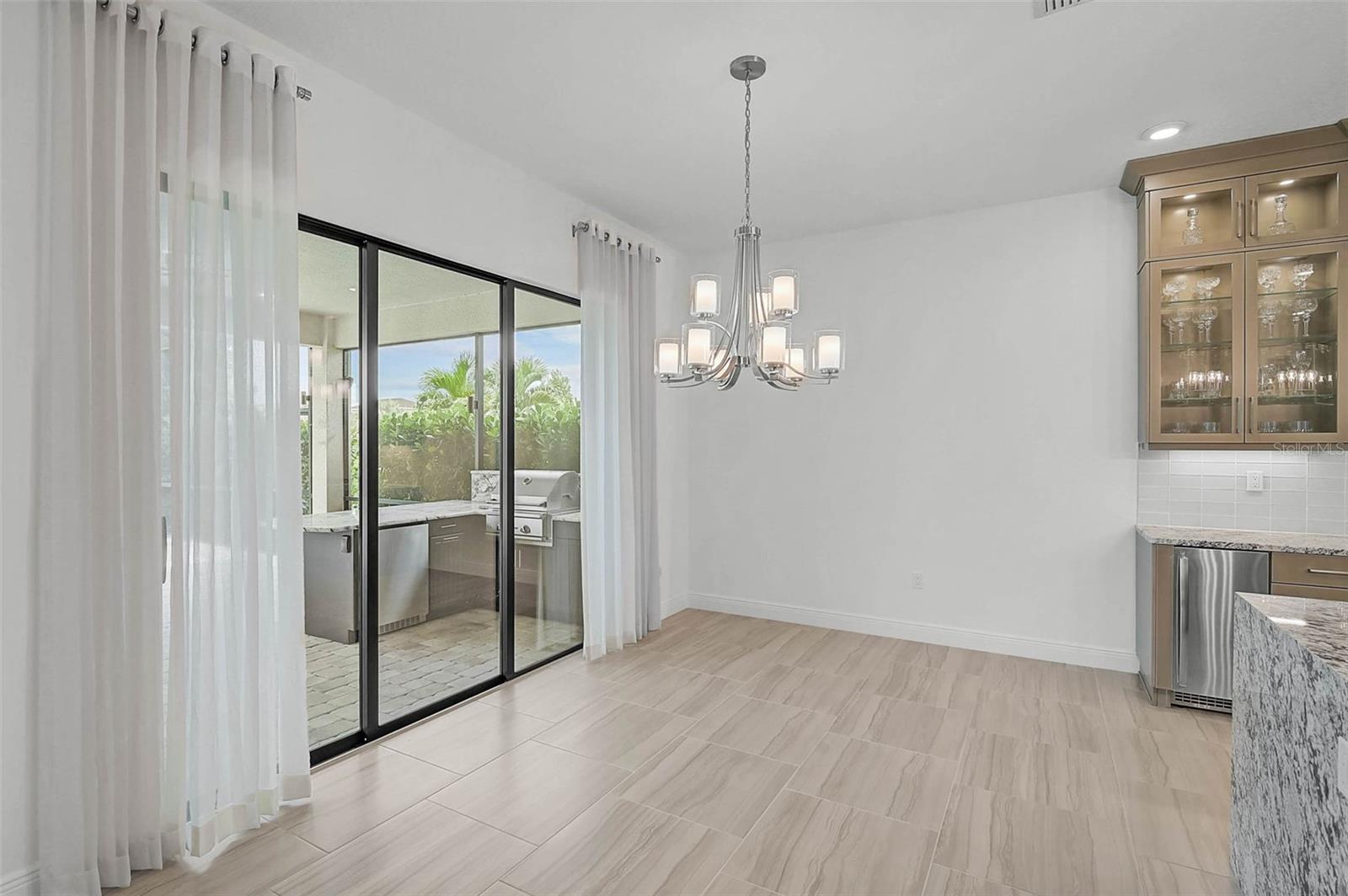 Image 6 of 60 For 5058 Surfside Circle