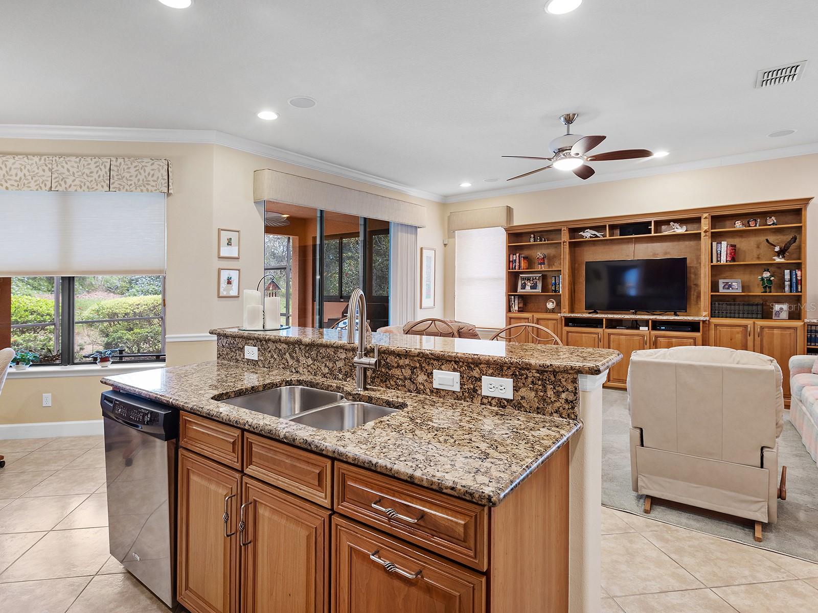Image 9 of 38 For 20611 Pezzana Drive