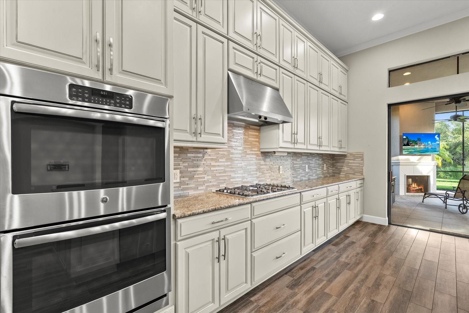Image 6 of 79 For 5341 Greenbrook Drive