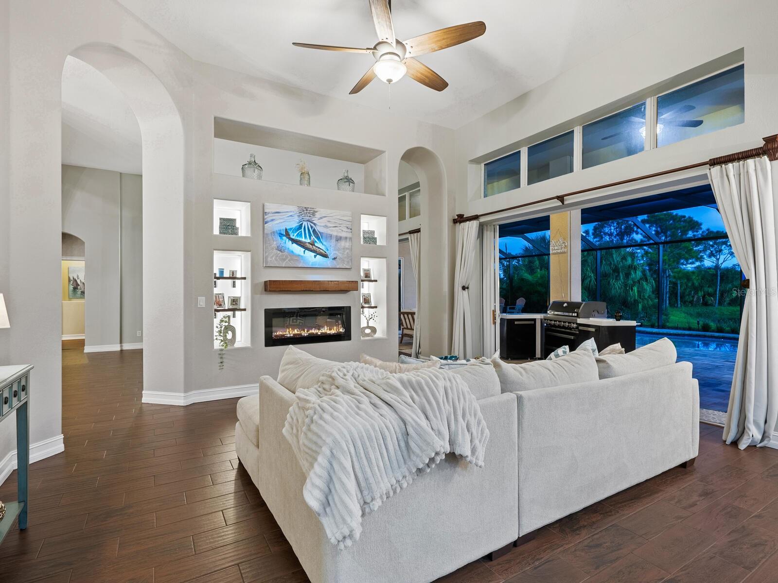 Image 15 of 68 For 218 Pesaro Drive